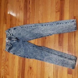 Juniors Mom High Rise, BDG Acid Wash jeans size 24 urban Outfitters